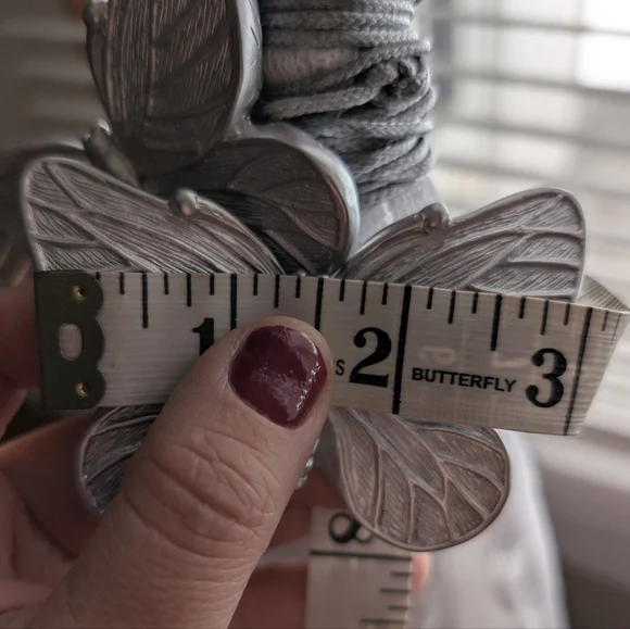 Magnetic Butterflies Curtain Tiebacks (Set of 2), Silver, Animals Baby Gift - Picture 4 of 7